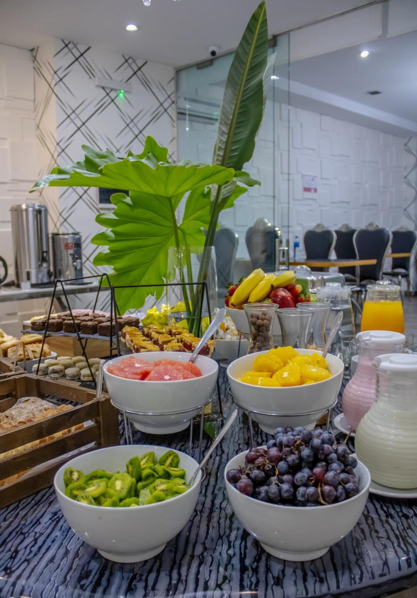 بوينس آيرس Ker Belgrano Hotel المظهر الخارجي الصورة